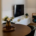 Gh 30 Gasparrini House Neapel