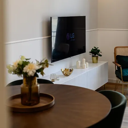 Gh 30 Gasparrini House Neapel