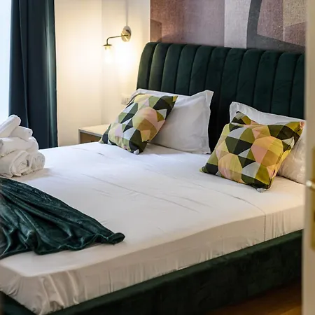 Apartment Gh 30 Gasparrini House Neapel